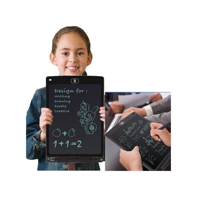 l'enfant dessine sur une tablette graphique 4789682 Photo de stock