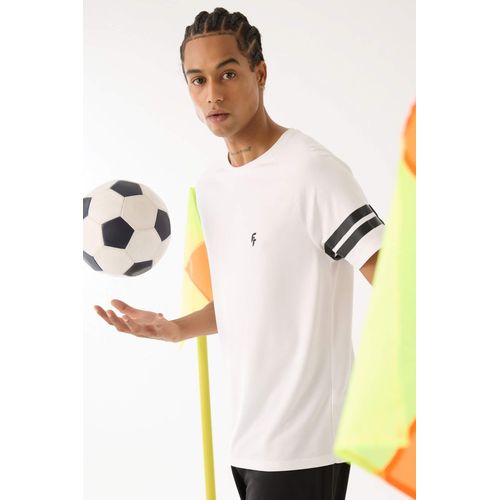 تيشيرت مطبوعة سليم فيت برقبة مستديرة