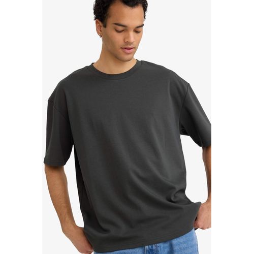 تيشيرت نص كم اوفر سايز بياقة مستديرة