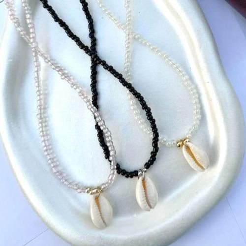 3 Colliers White & Black Wed3a Coquillage
