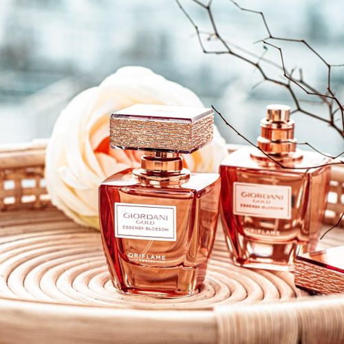 Parfum Giordani Gold Essenza Blossom