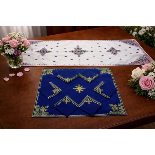 Ensemble de Linge de Table Brodé Artisanal – Motifs Traditionnels Marocains