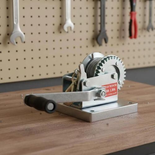 Treuil à Main 2 400 lb avec Câble Métallique – Extracteur Manuel à Double Vitesse pour Atelier, Remorque et Véhicule