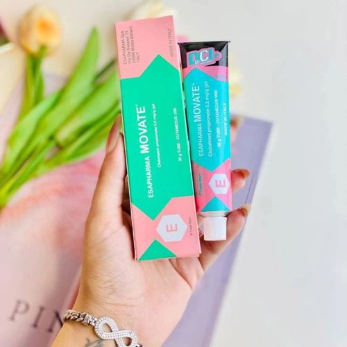 Forte efficacité Blanchiment des taches de rousseur Dissolvant de mélanine et de taches brunes Éclaircir la peau Crème pour le visage, Apaisante pour la Peau, 30g, Nourrissante, Crème Visage